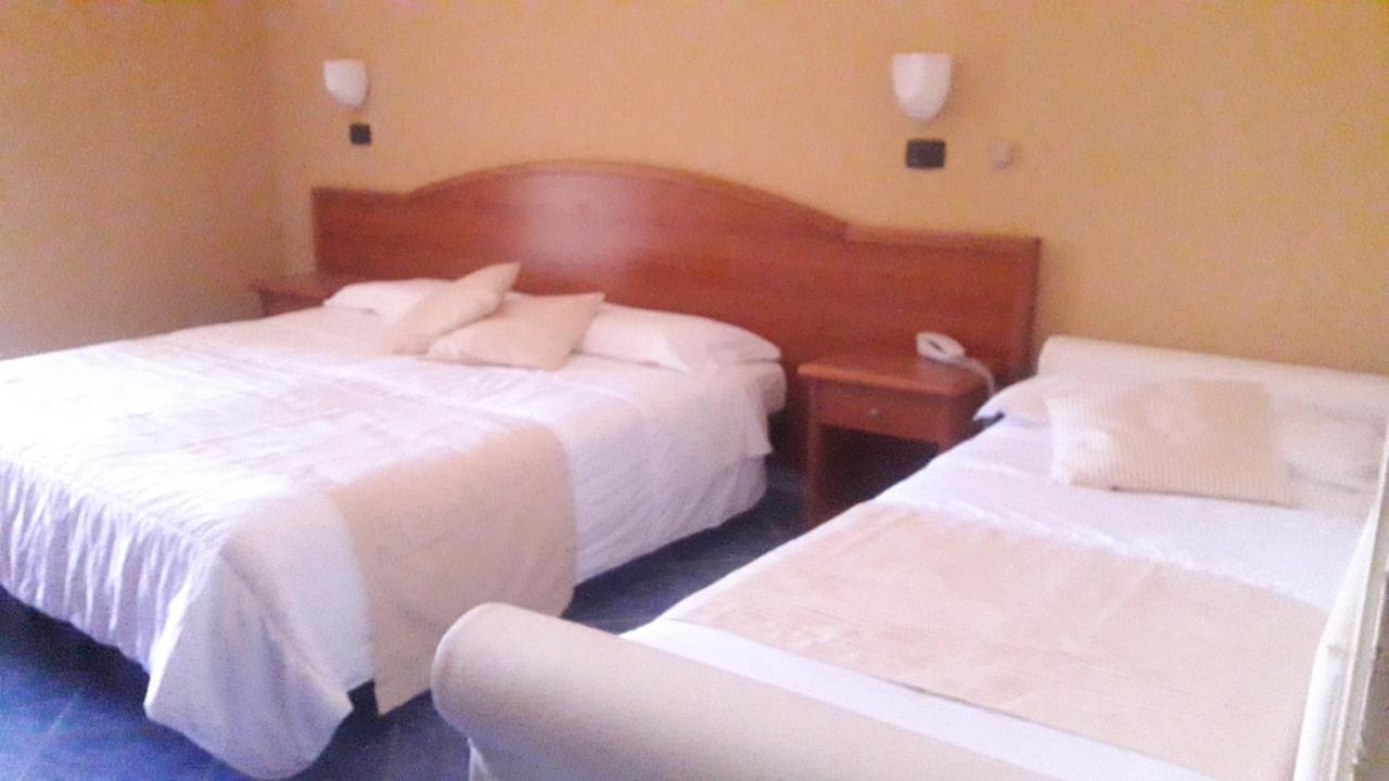 Hotel Beaurivage セニガッリア エクステリア 写真
